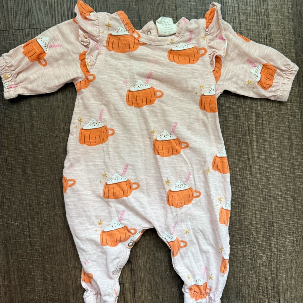 Cozy Pink fall pumpkin spice latte outfit